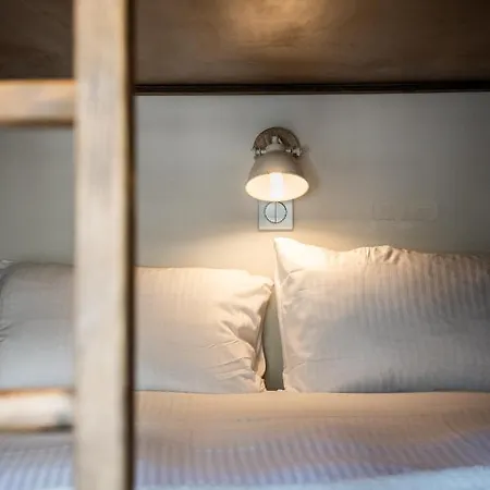 Апартаменти Kabano - By Emerald *